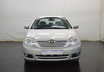Подержанный автомобиль Toyota Corolla Sedan 2005 года (2 фото)
