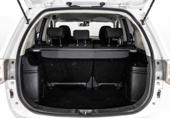 Подержанный автомобиль Mitsubishi Outlander 2012 года (18 фото)