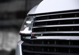 Подержанный автомобиль Volkswagen Multivan 2020 года (4 фото)