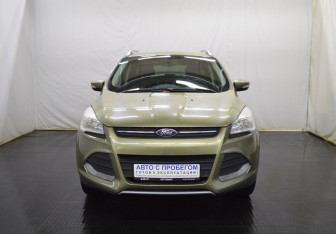 Подержанный автомобиль Ford Kuga 2014 года (2 фото)