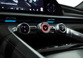 Подержанный автомобиль Exeed TXL 2024 года (25 фото)