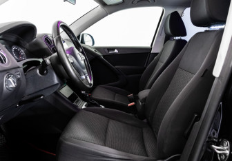 Подержанный автомобиль Volkswagen Tiguan 2013 года (18 фото)