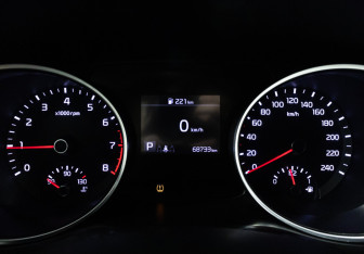 Подержанный автомобиль Kia Ceed Wagon 2019 года (12 фото)