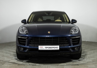 Подержанный автомобиль Porsche Macan 2015 года (2 фото)
