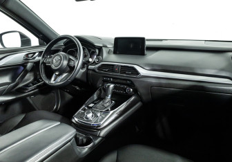Подержанный автомобиль Mazda CX-9 2018 года (9 фото)