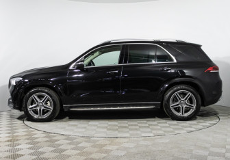 Подержанный автомобиль Mercedes-Benz GLE 2021 года (8 фото)