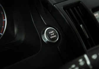 Подержанный автомобиль Land Rover Freelander 2014 года (15 фото)