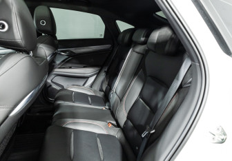 Подержанный автомобиль Geely Tugella 2023 года (10 фото)