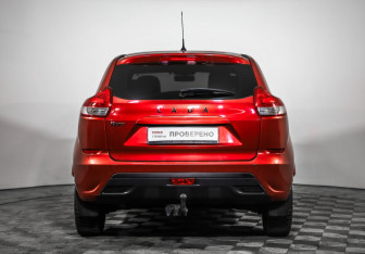 Подержанный автомобиль LADA (ВАЗ) XRAY 2017 года (6 фото)