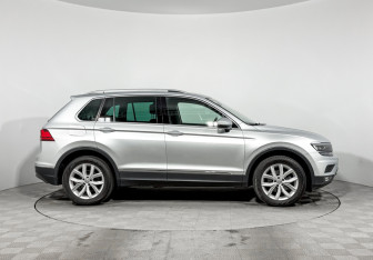 Подержанный автомобиль Volkswagen Tiguan 2017 года (4 фото)