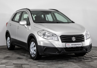 Подержанный автомобиль Suzuki SX4 Hatchback 2014 года (3 фото)
