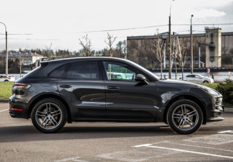 Подержанный автомобиль Porsche Macan 2020 года (4 фото)