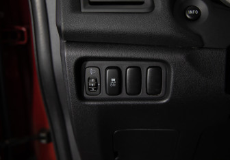 Подержанный автомобиль Mitsubishi ASX 2010 года (18 фото)