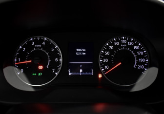 Подержанный автомобиль Renault Arkana 2020 года (20 фото)