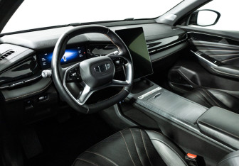 Подержанный автомобиль Geely Preface 2024 года (11 фото)