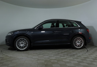 Подержанный автомобиль Audi Q5 2017 года (9 фото)