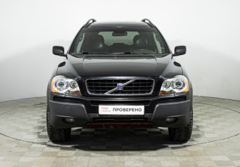 Подержанный автомобиль Volvo XC90 2004 года (2 фото)
