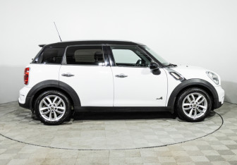 Подержанный автомобиль MINI Countryman 2012 года (4 фото)