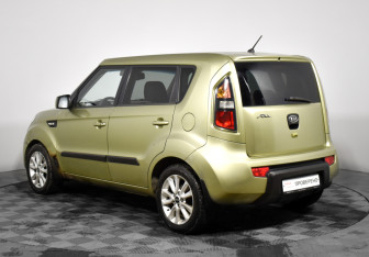 Подержанный автомобиль Kia Soul 2010 года (7 фото)