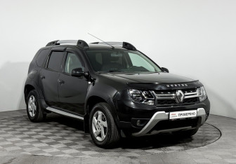 Подержанный автомобиль Renault Duster 2018 года (3 фото)