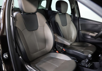 Подержанный автомобиль Renault Kaptur 2018 года (21 фото)