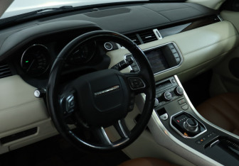 Подержанный автомобиль Land Rover Range Rover Evoque 2012 года (14 фото)