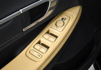 Подержанный автомобиль Hyundai Sonata 2021 года (16 фото)