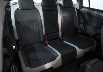 Подержанный автомобиль Volkswagen Tiguan 2019 года (23 фото)