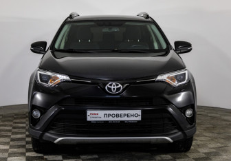 Подержанный автомобиль Toyota RAV4 2016 года (2 фото)