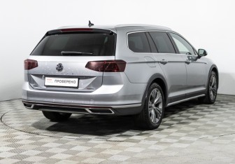 Подержанный автомобиль Volkswagen Passat Wagon 2020 года (5 фото)