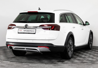 Подержанный автомобиль Opel Insignia Wagon 2014 года (5 фото)