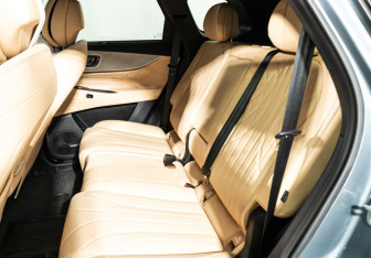 Подержанный автомобиль Jaecoo J8 2024 года (10 фото)