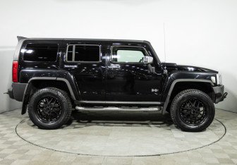 Подержанный автомобиль Hummer H3 Suv 2009 года (4 фото)