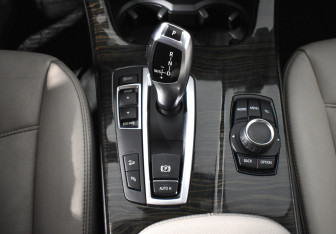 Подержанный автомобиль BMW X3 2013 года (11 фото)