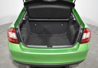 Подержанный автомобиль Skoda Rapid Liftback 2018 года (19 фото)