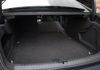 Подержанный автомобиль Audi A6 Sedan 2018 года (33 фото)