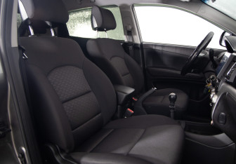 Подержанный автомобиль SsangYong Actyon 2013 года (11 фото)