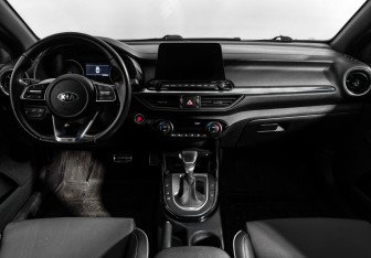 Подержанный автомобиль Kia Cerato Sedan 2020 года (14 фото)