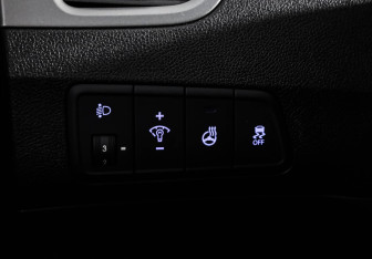 Подержанный автомобиль Hyundai Elantra Sedan 2015 года (16 фото)