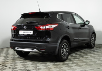 Подержанный автомобиль Nissan Qashqai 2016 года (5 фото)