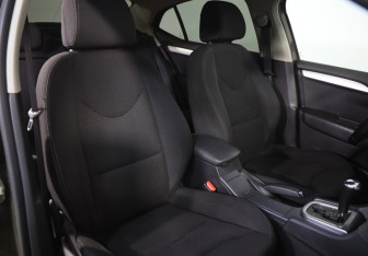 Подержанный автомобиль Citroen C4 Sedan 2013 года (19 фото)