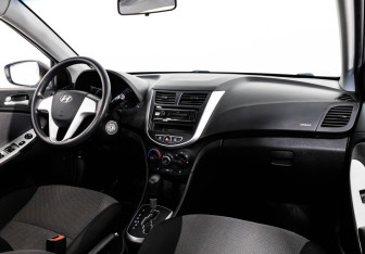 Подержанный автомобиль Hyundai Solaris Sedan 2014 года (9 фото)