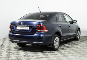 Подержанный автомобиль Volkswagen Polo Sedan 2016 года (5 фото)