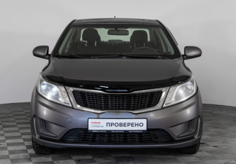 Подержанный автомобиль Kia Rio Sedan 2012 года (2 фото)