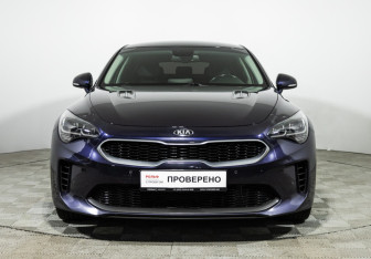 Подержанный автомобиль Kia Stinger 2019 года (2 фото)