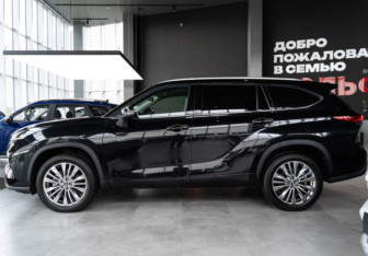 Новый Toyota Highlander 2026 (9 фото)