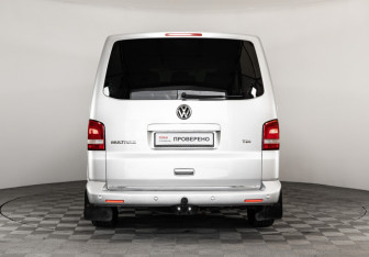 Подержанный автомобиль Volkswagen Multivan 2010 года (6 фото)