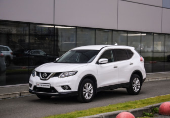 Подержанный автомобиль Nissan X-Trail 2018 года (3 фото)