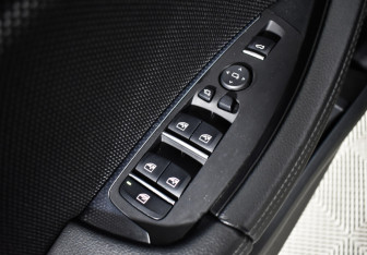 Подержанный автомобиль BMW X3 2019 года (18 фото)