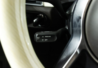 Подержанный автомобиль Porsche Macan 2016 года (24 фото)